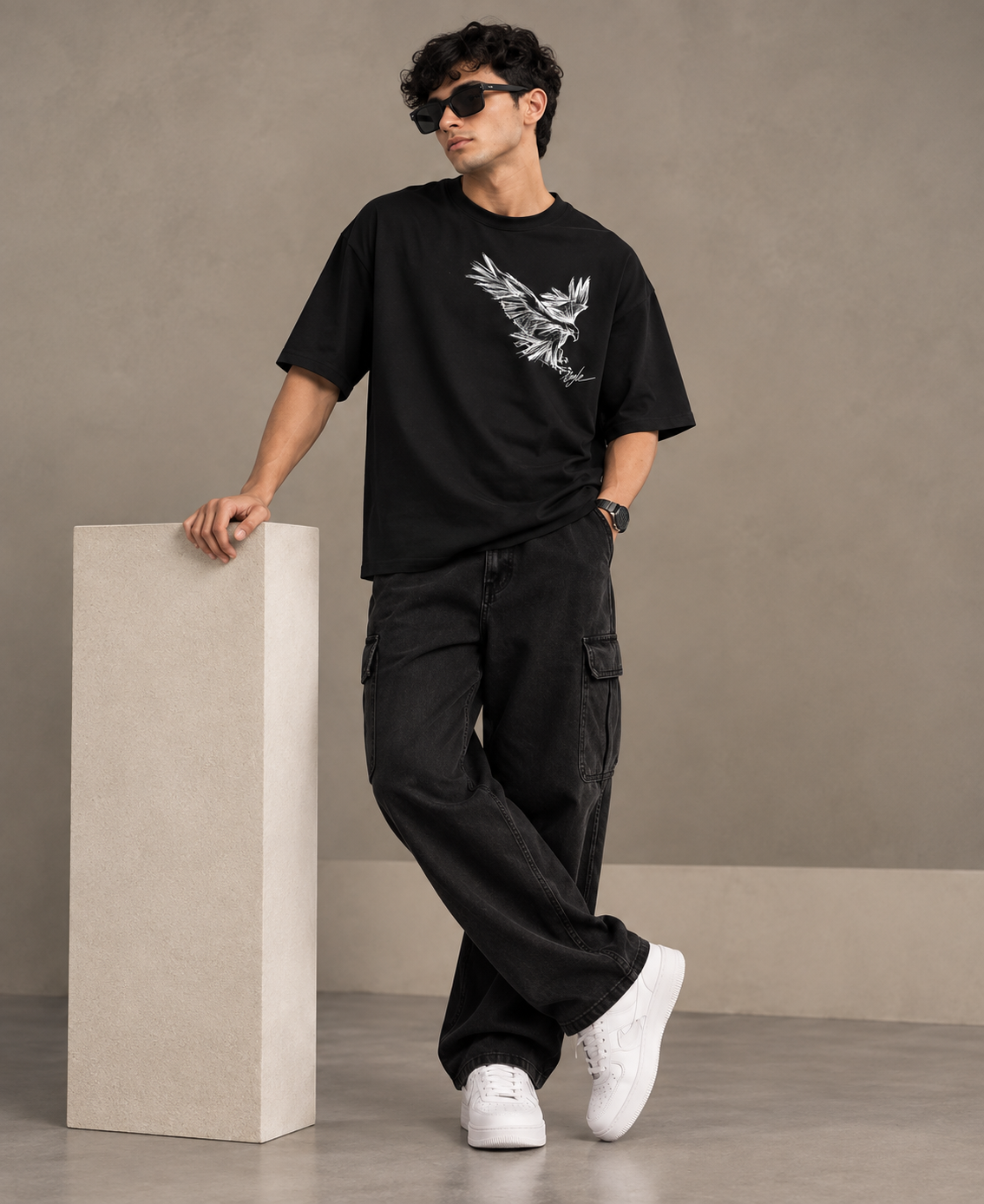 Sketch Eagle Graphic Oversized T-Shirt
