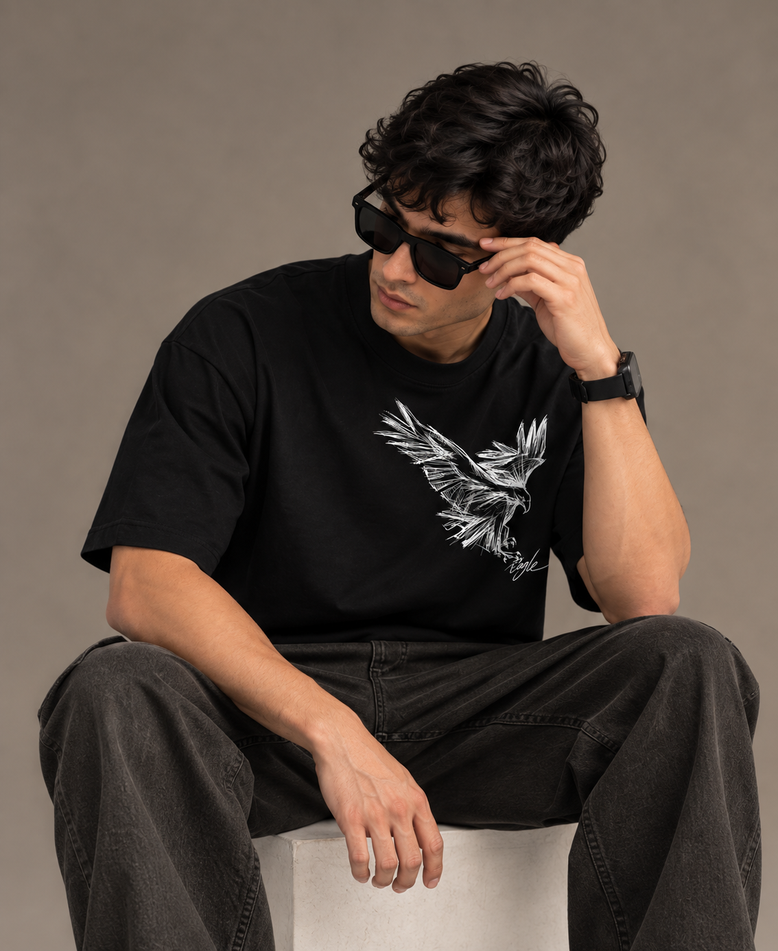 Sketch Eagle Graphic Oversized T-Shirt