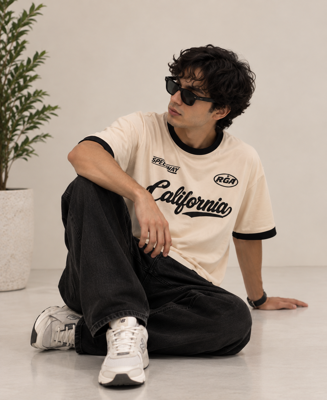 California Script Graphic Oversized T-Shirt